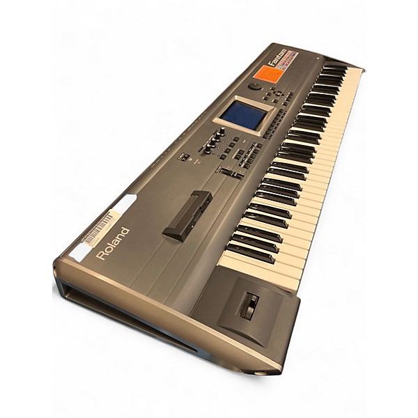 Used Roland FA76 Keyboard Workstation