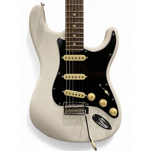 Used 2020s Fender Stratocaster STRATOCASTER Polar White Solid Body Electric Guitar