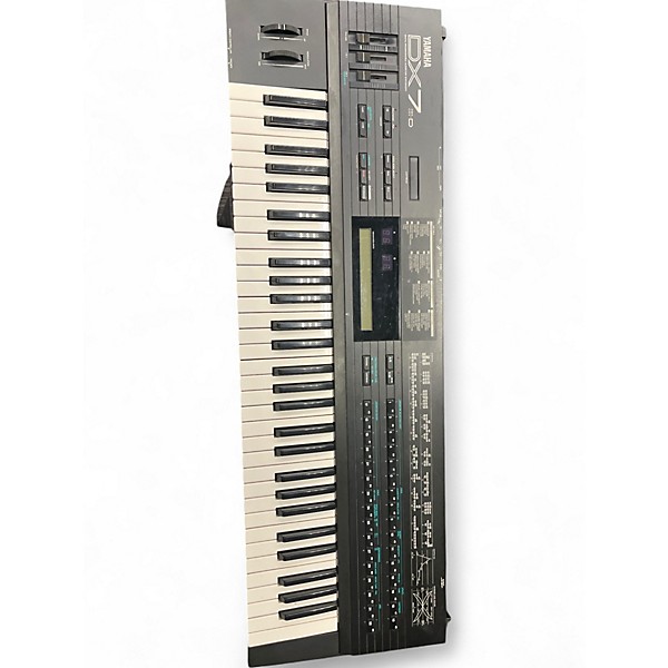 Used Yamaha DX7 Synthesizer