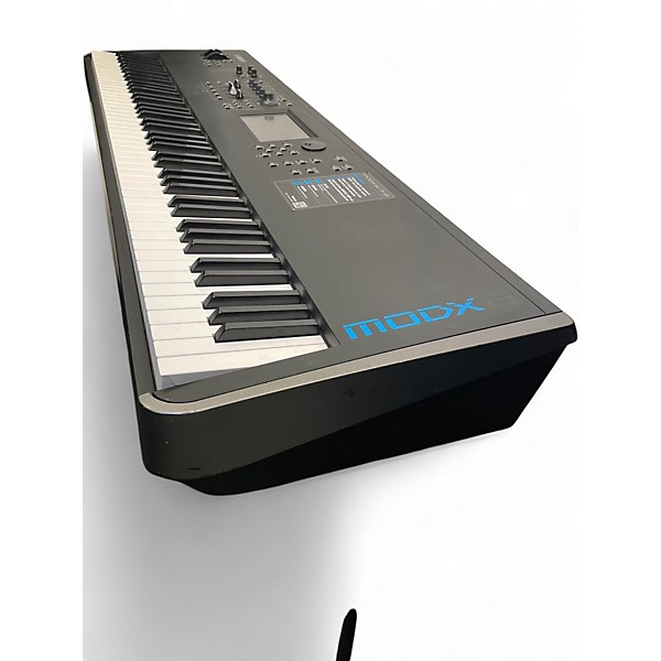 Used Yamaha MODX8 88 Key Keyboard Workstation