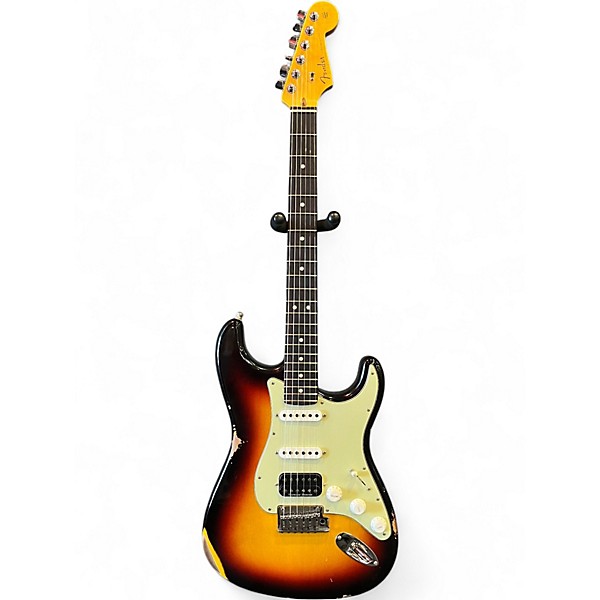 Used Fender W25 Custom Shop Deluxe Relic Stratocaster 3 Tone