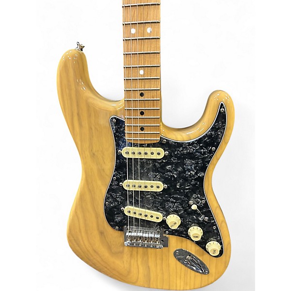 Used 2016 Fender Deluxe Stratocaster Vintage Blonde Solid