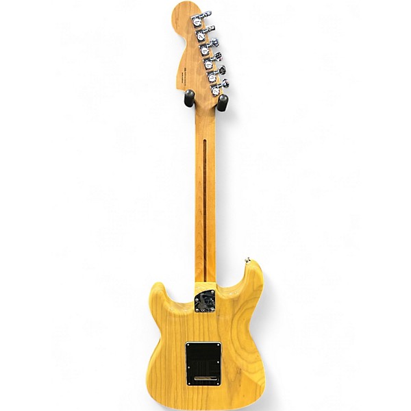 Used 2016 Fender Deluxe Stratocaster Vintage Blonde Solid