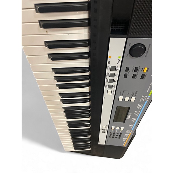 Used Yamaha YPT240 Arranger Keyboard