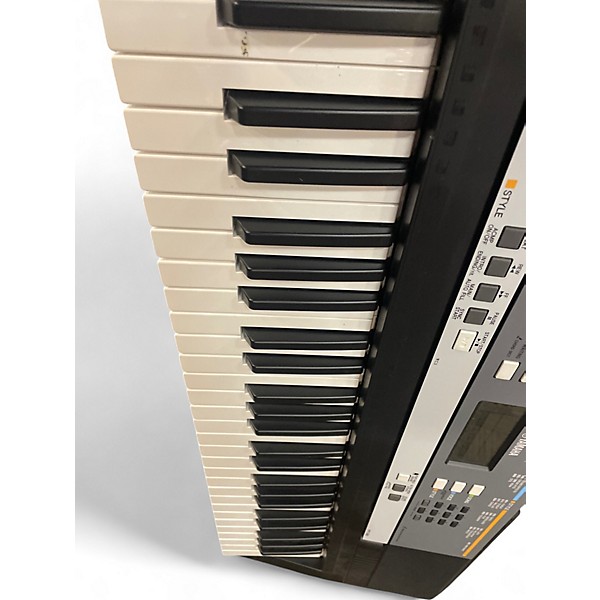 Used Yamaha YPT240 Arranger Keyboard