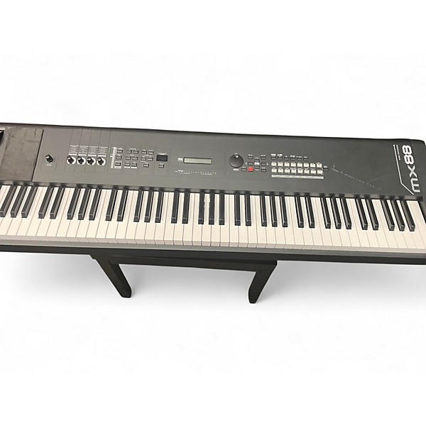 Used Yamaha MX88BK Synthesizer