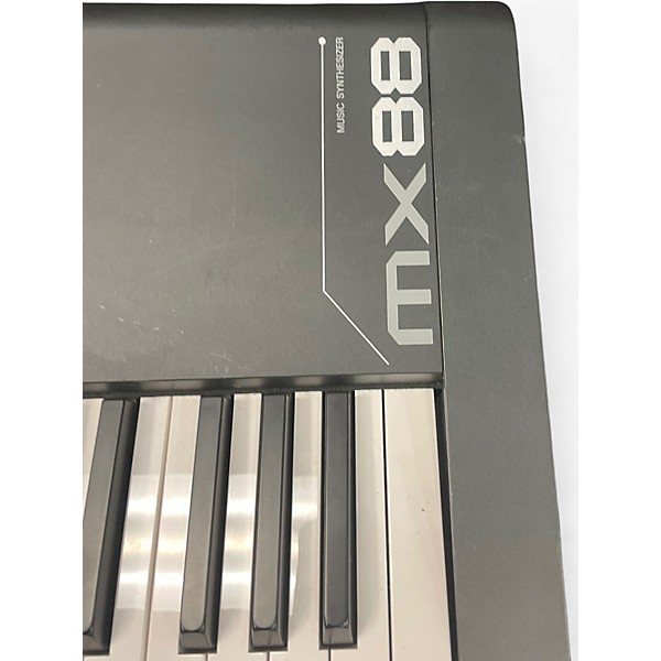 Used Yamaha MX88BK Synthesizer