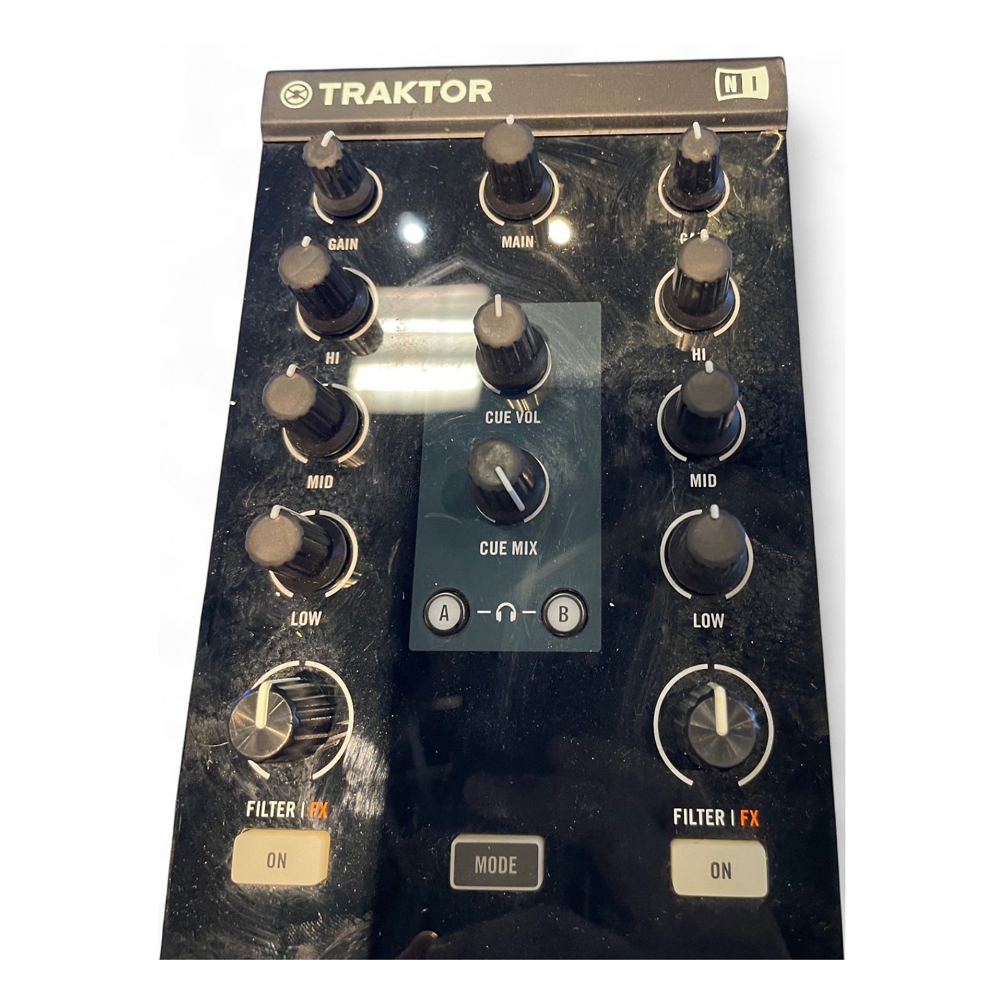 TRAKTOR KONTROL Z1 【中古】 Used Native Instruments Traktor Kontrol Z1 DJ Controller