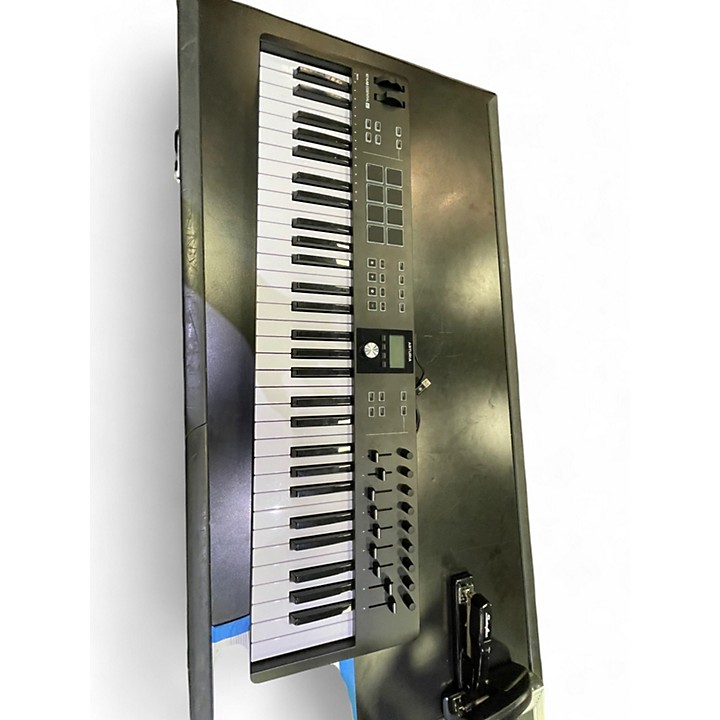 Used Arturia Keylab Essential 61 MIDI Controller | Guitar Center