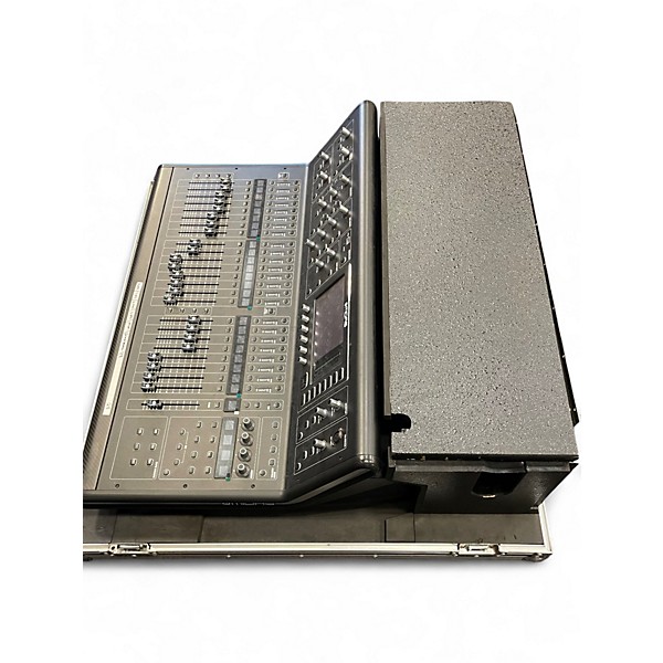 Used Midas m32 Digital Mixer