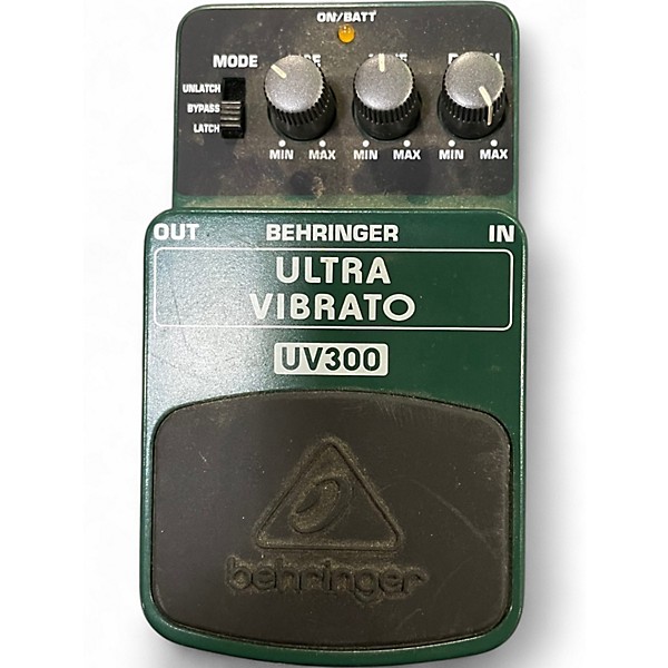 Used Behringer UV300 Ultra Vibrato Effect Pedal