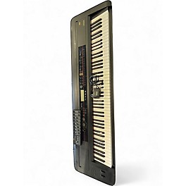 Used KORG Kross 61 Key Keyboard Workstation