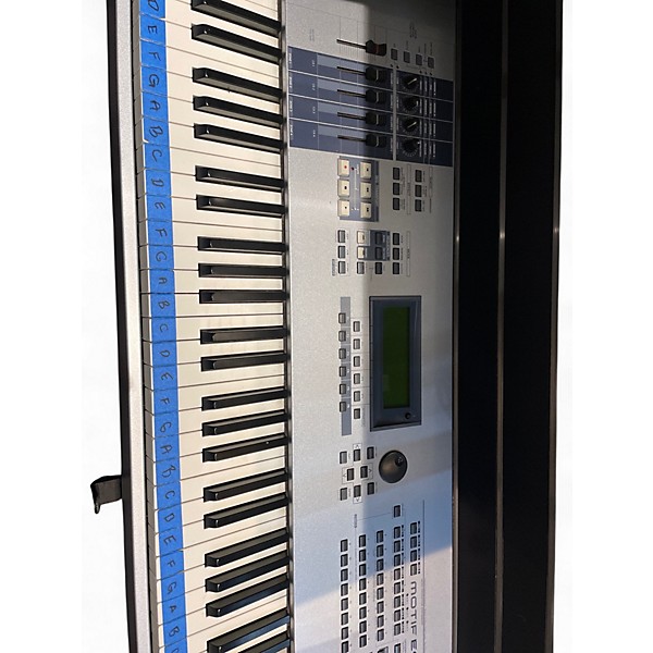 Used Yamaha Motif ES8 88 Key Keyboard Workstation