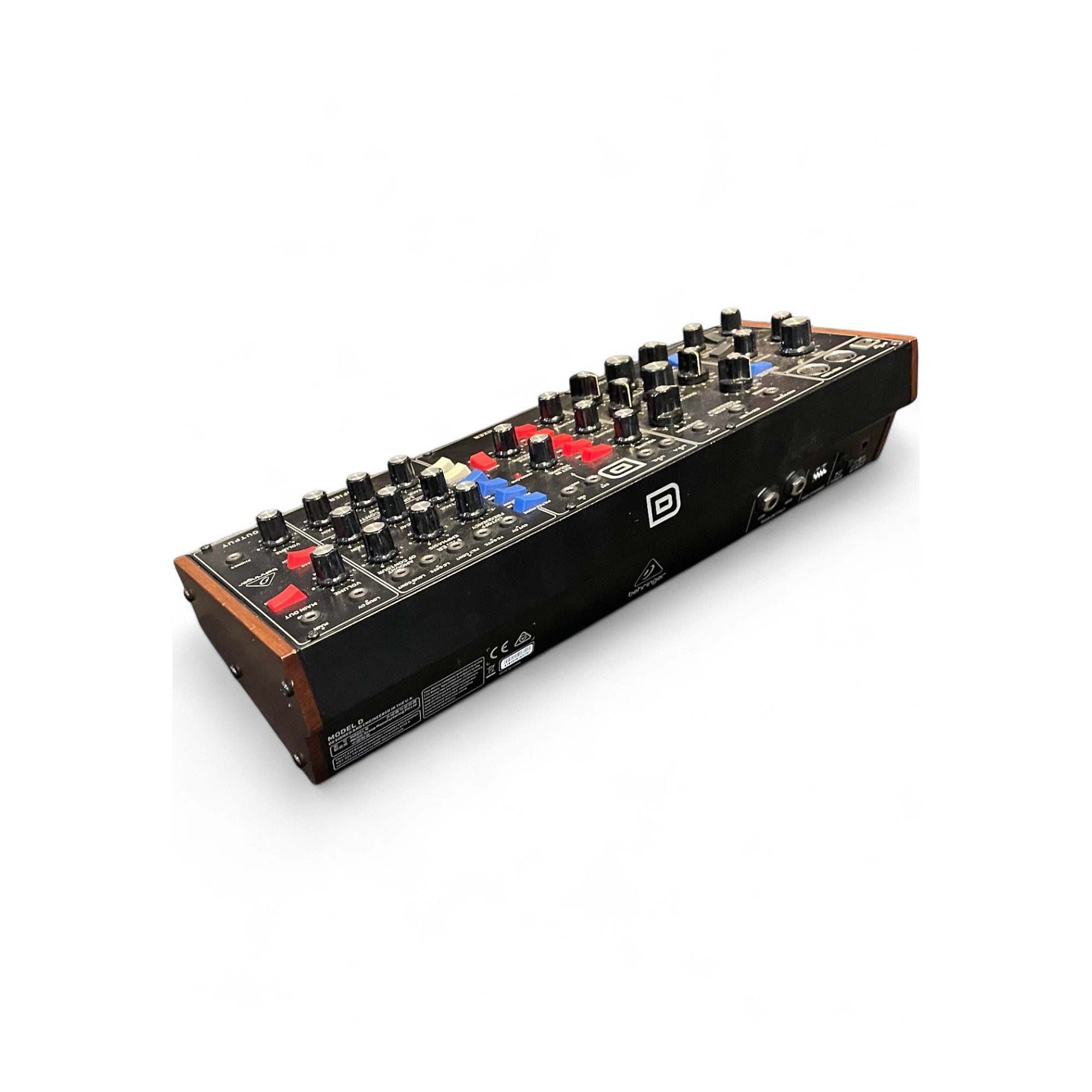 鍵盤楽器 Behringer model D Amazon.com: Behringer Model D Analog Synthesizer