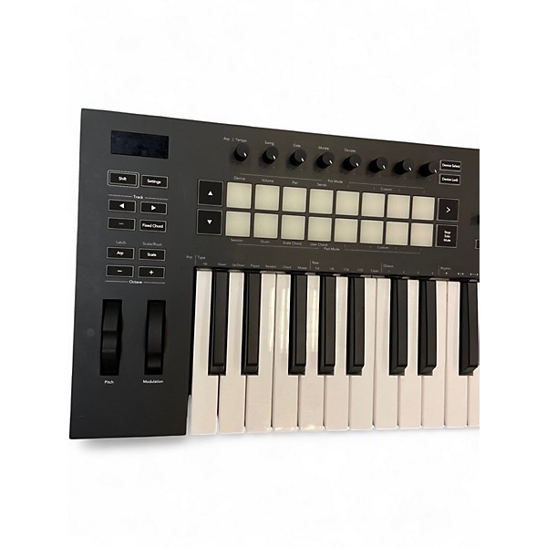 Launchkey 61 novation MIDIキーボード NOVATION ( ノベーション ) LAUNCHKEY 61 MKII MIDIキーボード
