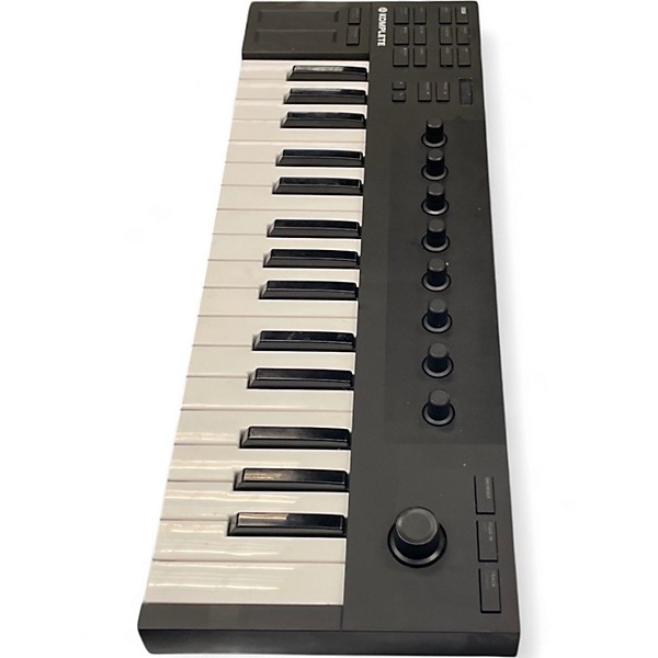 Used Native Instruments KOMPLETE KONTROL M32 MIDI Controller