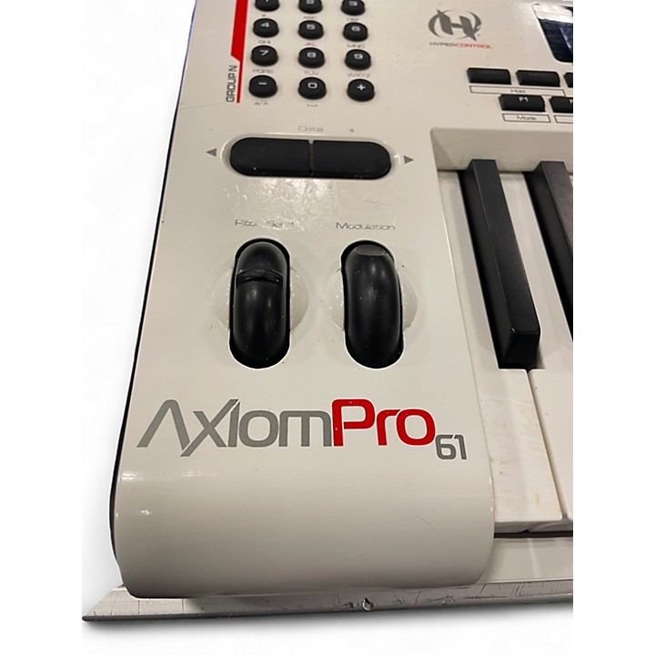 M-Audio Axiom 61 MIDIキーボード　used Used M-Audio Axiom Pro 61 Key MIDI Controller | Guitar Center