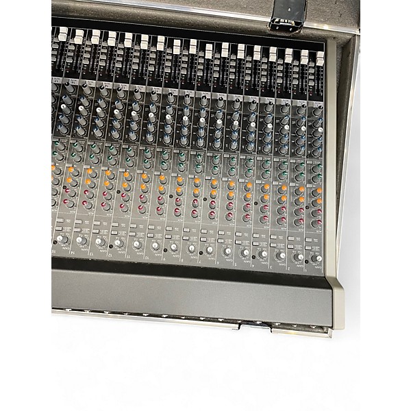Used Mackie 3204-VLZ3 Powered Mixer