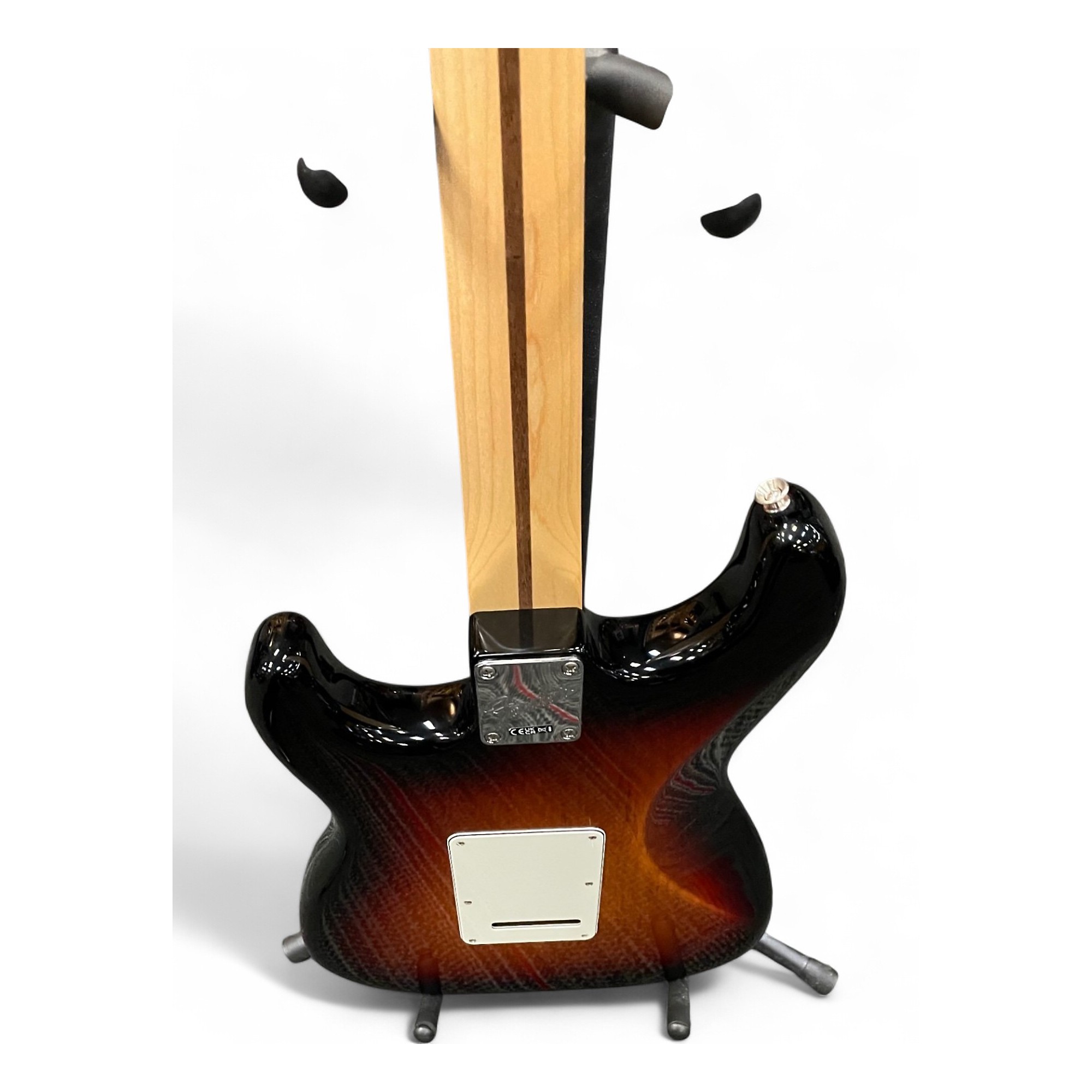 Used Fender American Performer Stratocaster HSS SUNBURST