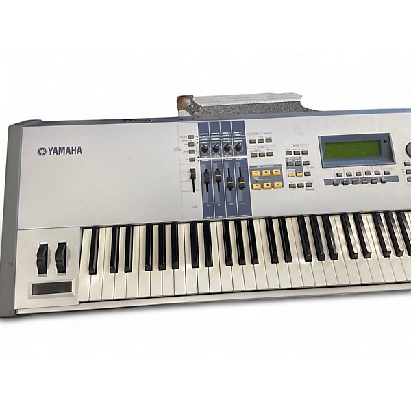 鍵盤楽器 YAMAHA MOTIF ES8 Used Yamaha Motif ES8 88 Key Keyboard Workstation | Guitar