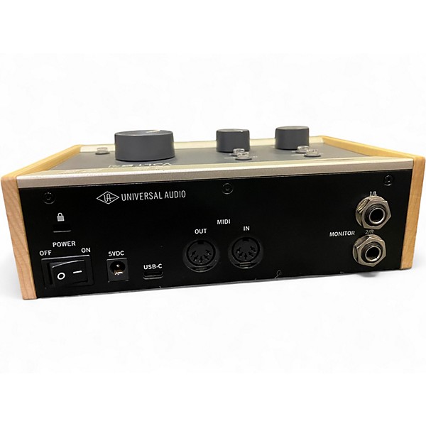 Universal Audio Volt 276    本体 Universal Audio Volt 276 USB Recording Studio | Sweetwater