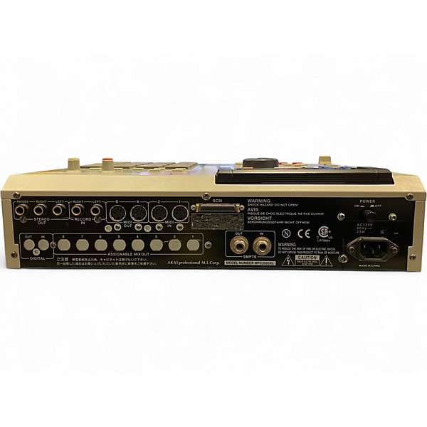 DJ機材 AKAI MPC2000XL MPC2000XL - Akai Professional MPC2000XL - Audiofanzine