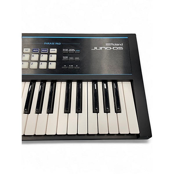 Used Roland JUNO DS 61 Keyboard Workstation