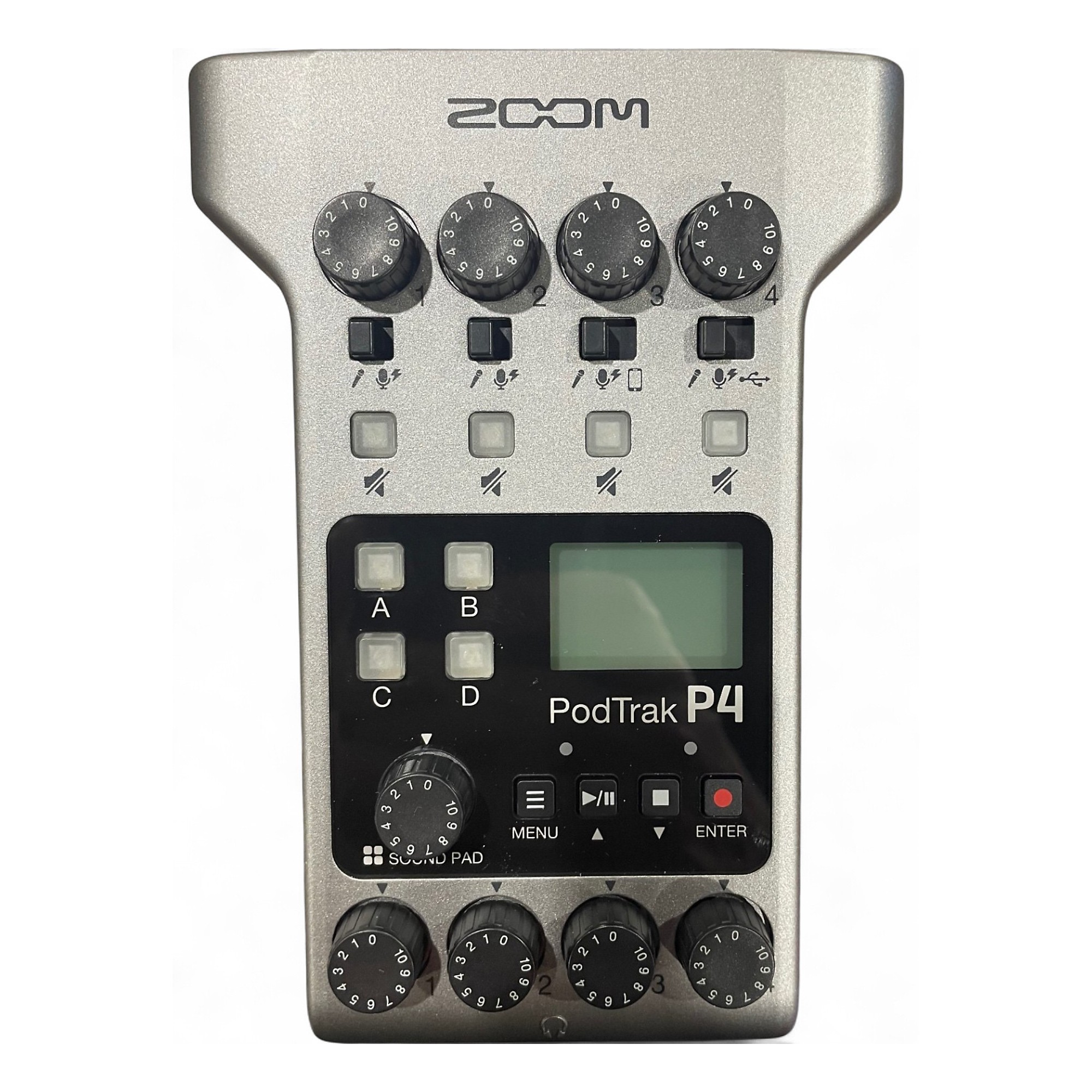 ジャンク　Q3392 ZOOM PodTrak P4 Zoom PodTrak P4 Portable Multitrack Podcast Recorder + BTA-2