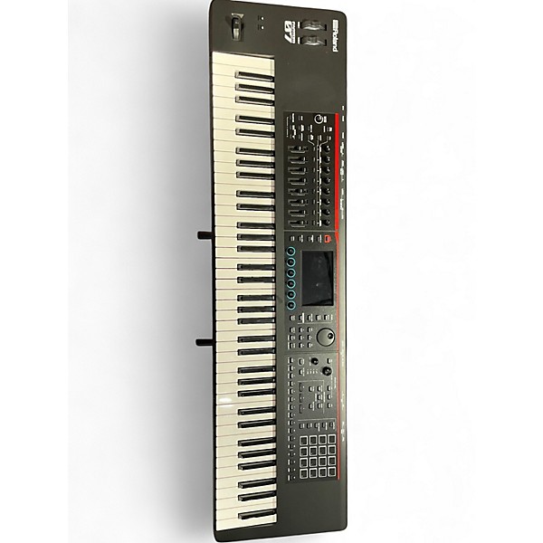 Used Roland fantom 07 Keyboard Workstation