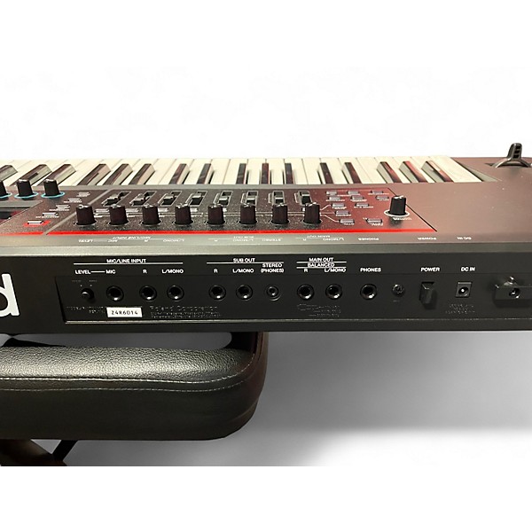 Used Roland fantom 07 Keyboard Workstation