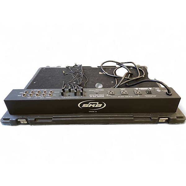 Used SKB PS-45 Pedal Board