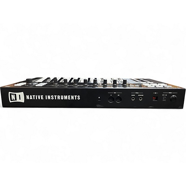 Used Native Instruments Komplete Kontrol S25 MIDI Controller