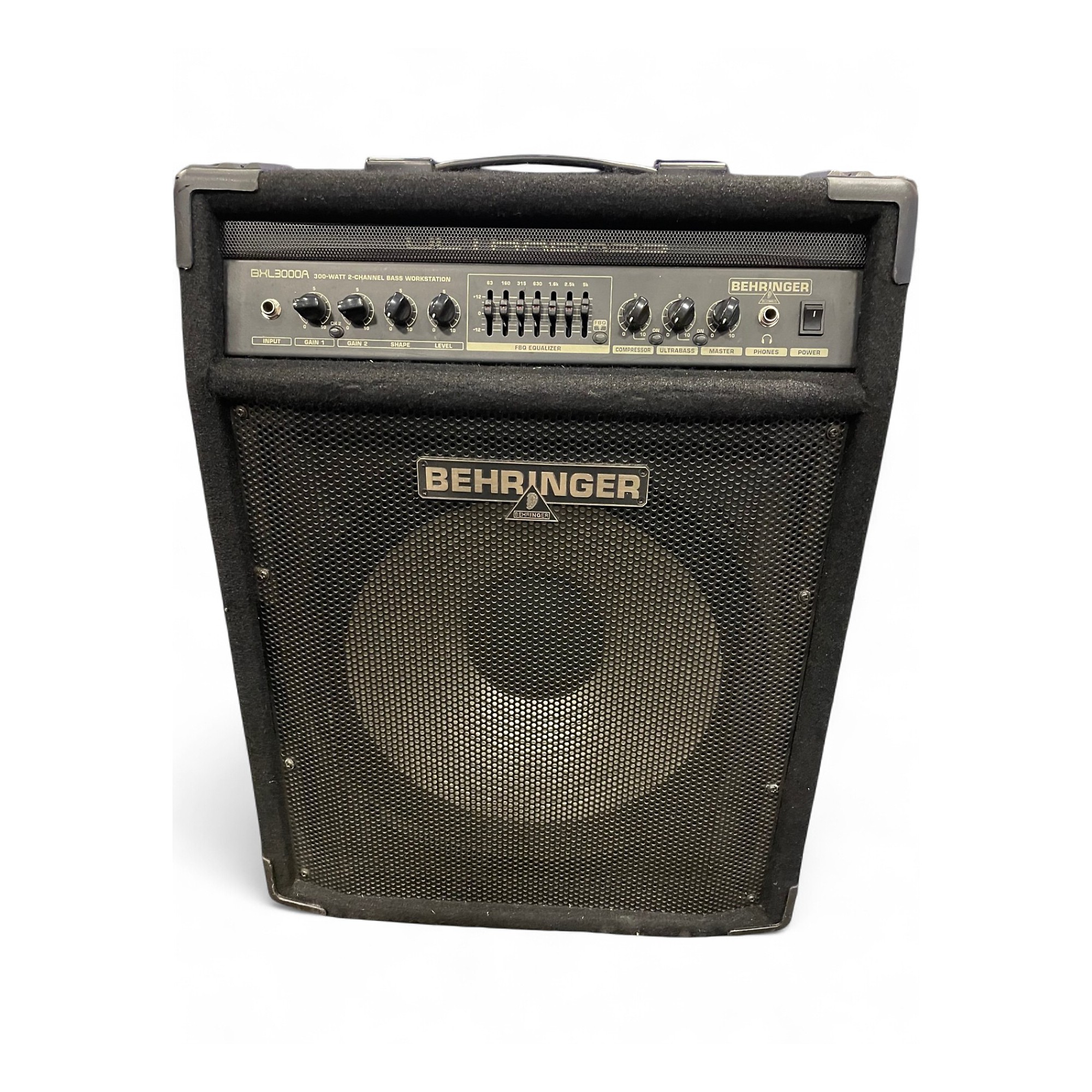 Used Behringer Ultrabass BXL3000A 300W 1x15 Bass Combo Amp