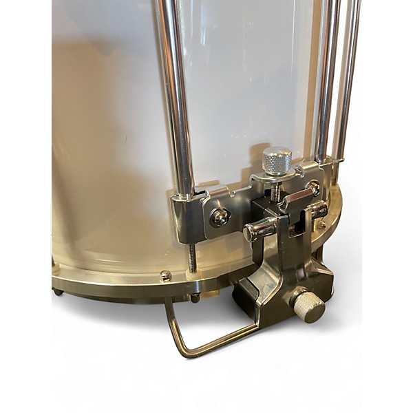 Used Pearl 14in CHAMPIONSHIP MAPLE SERIES MARCHING SNARE WHITE Drum