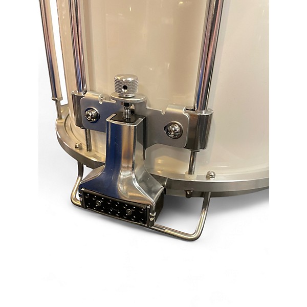 Used Pearl 14in CHAMPIONSHIP MAPLE SERIES MARCHING SNARE WHITE Drum