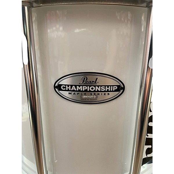 Used Pearl 14in CHAMPIONSHIP MAPLE SERIES MARCHING SNARE WHITE Drum