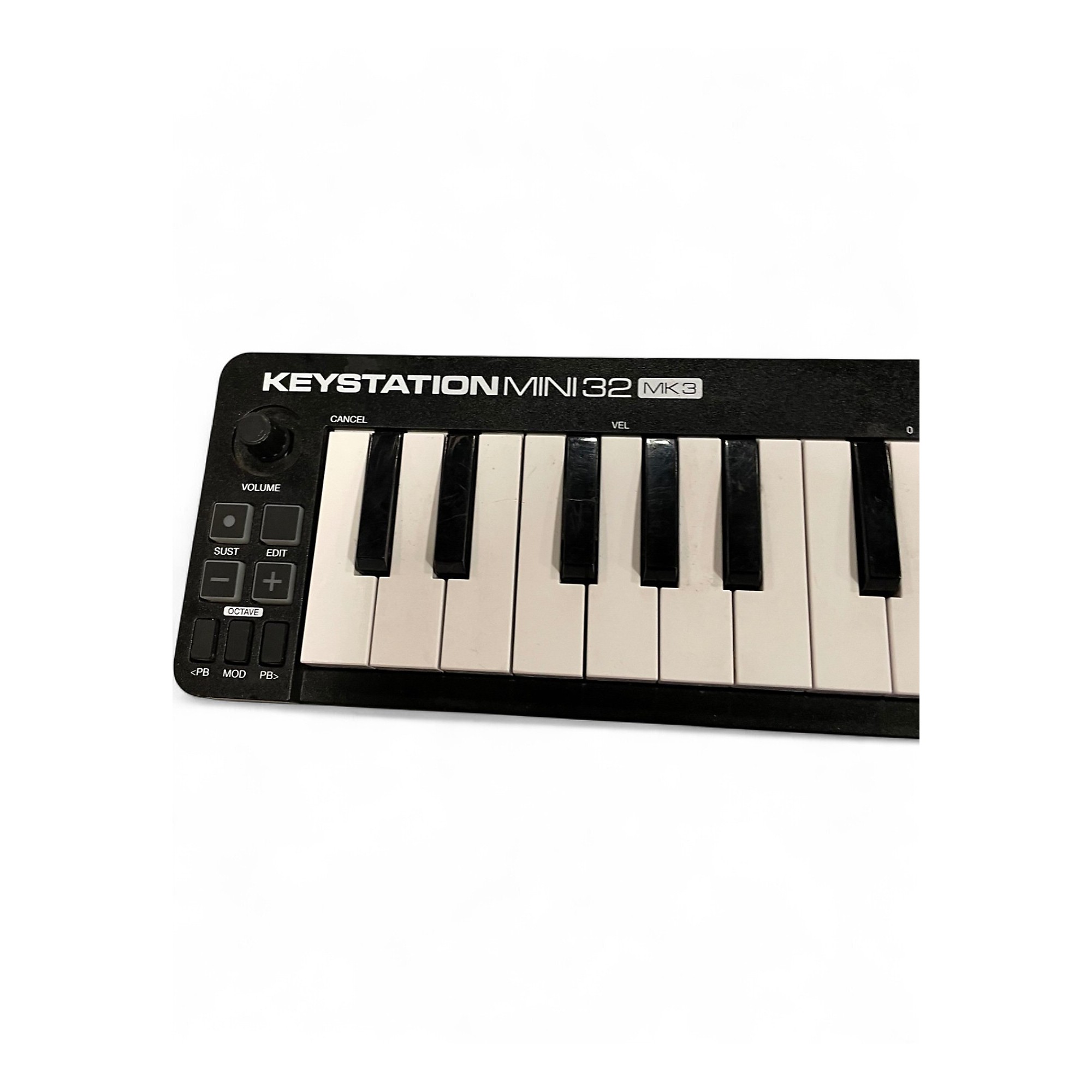 Used M-Audio Keystation Mini 32 MK3 MIDI Controller | Guitar