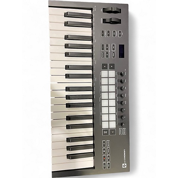 Used Novation Launchkey 37 Keyboard Workstation