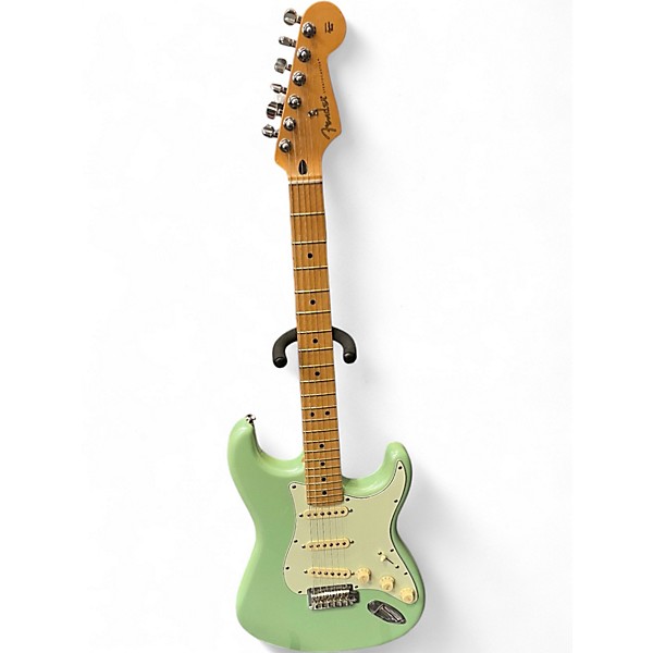 Used Fender PLAYER SERIES STRATOCASTER GREEN Solid Body