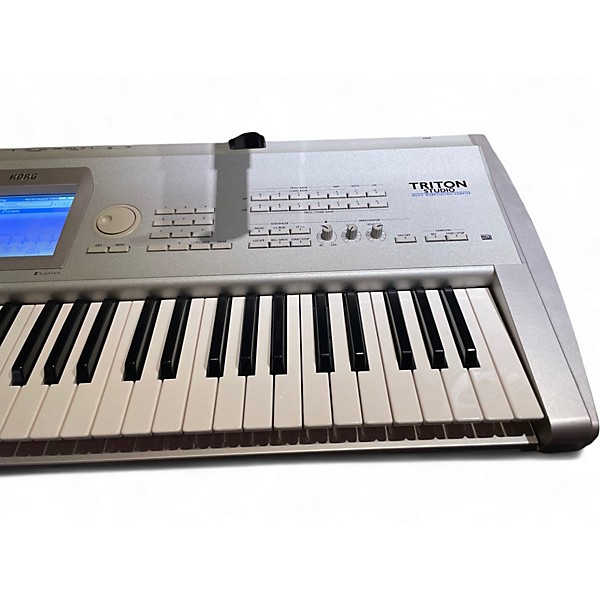 Used KORG Triton Studio 61 Key Keyboard Workstation | Guitar Center