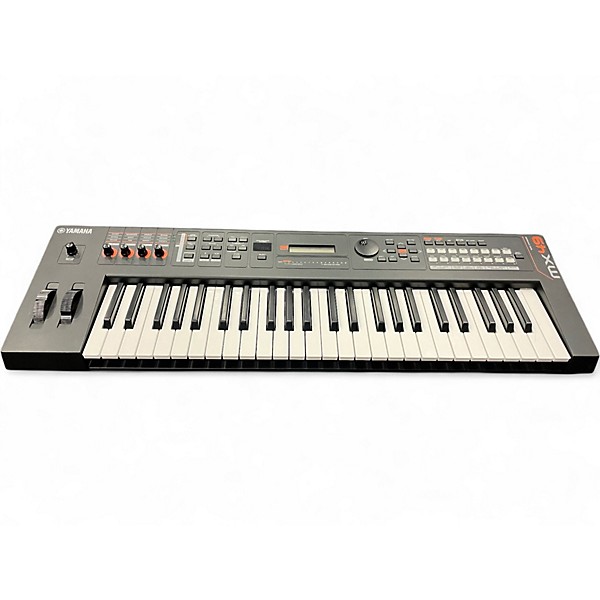 YAMAHA MX49 シンセサイザー ワークステーション キーボード 訳あり Used Yamaha MX49 49 Key Keyboard Workstation | Guitar Center