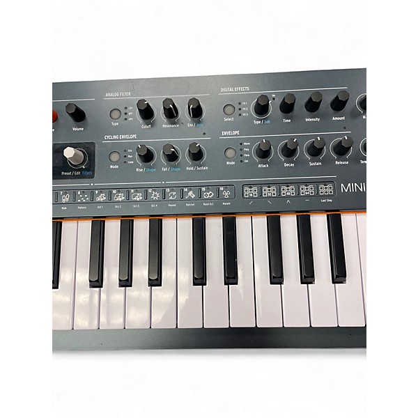 Used Arturia MINIFREAX MIDI Controller