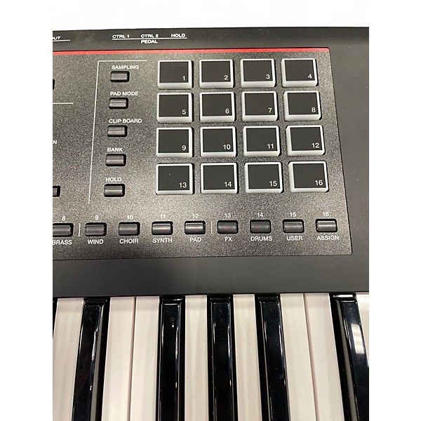 Used Roland Fantom 07 Keyboard Workstation