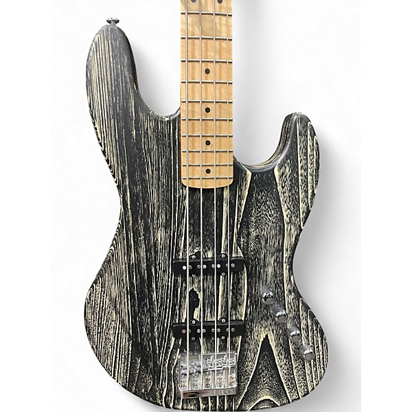 Used Michael Kelly ELEMENT 4 Black and White Electric Bass Guitar