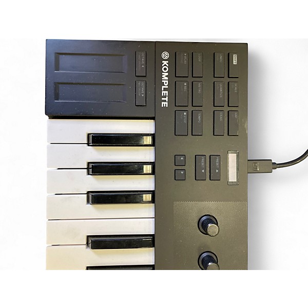 Used Native Instruments KOMPLETE KONTROL M32