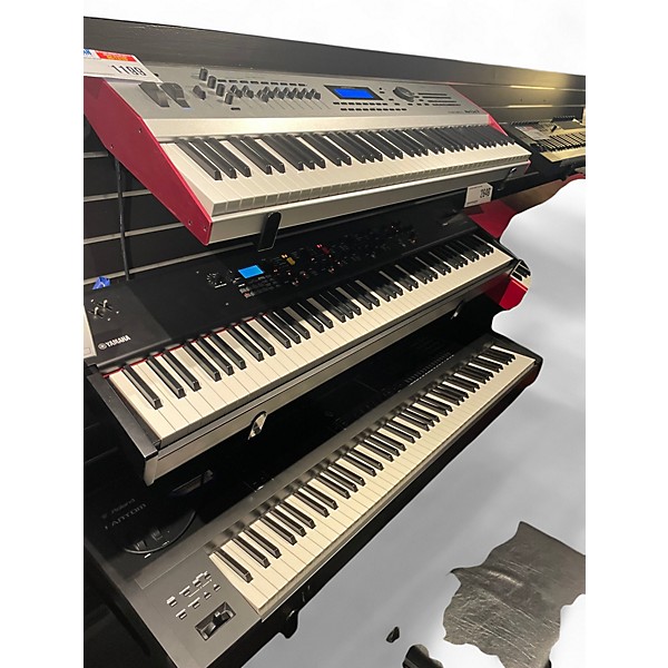 Used Akai Professional MPC LIVE II Production Controller