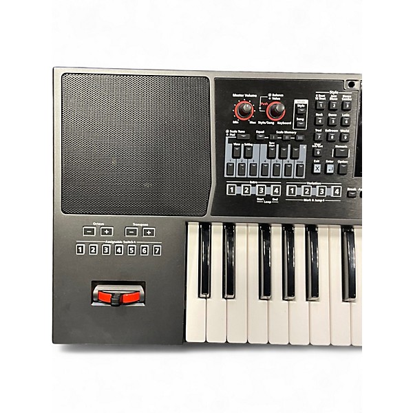 Used Roland EA7 Arranger Keyboard