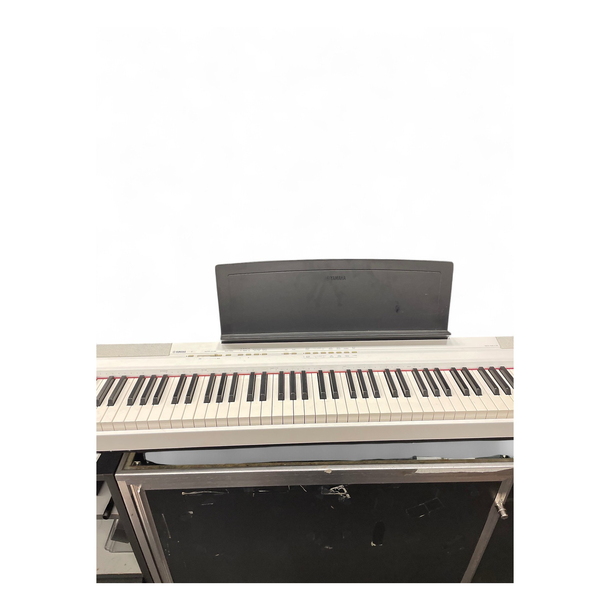 Y 中古 YAMAHA デジタルピアノ P-105 電子ピアノ 88鍵 ホワイト P-105 - Overview - Portables - Pianos - Musical Instruments