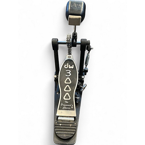 Used DW 3000 Series Single Single Bass Drum Pedal