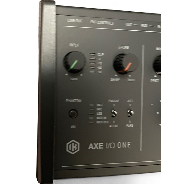 Used IK Multimedia axe io Audio Interface